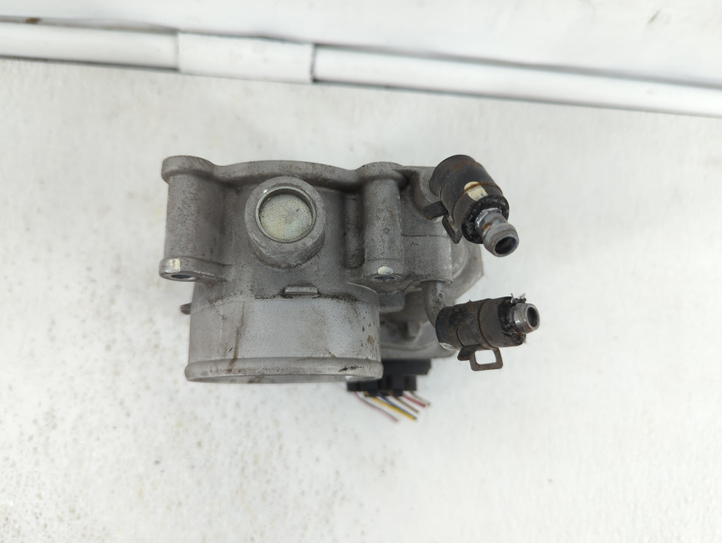 2011-2018 Hyundai Elantra Throttle Body P/N:35100-2E000 1302150124 Fits Fits 2011 2012 2013 2014 2015 2016 2017 2018 2019 OE