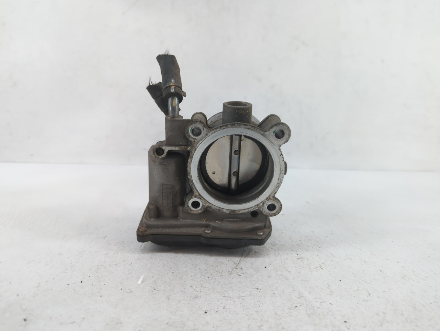 2011-2018 Hyundai Elantra Throttle Body P/N:35100-2E000 1302150124 Fits Fits 2011 2012 2013 2014 2015 2016 2017 2018 2019 OE