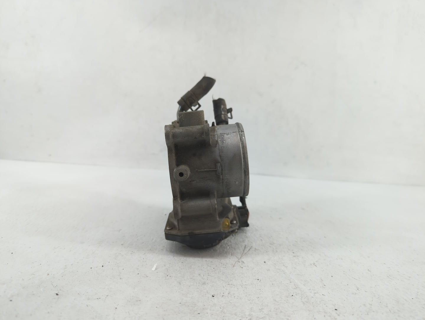 2011-2018 Hyundai Elantra Throttle Body P/N:35100-2E000 1302150124 Fits Fits 2011 2012 2013 2014 2015 2016 2017 2018 2019 OE