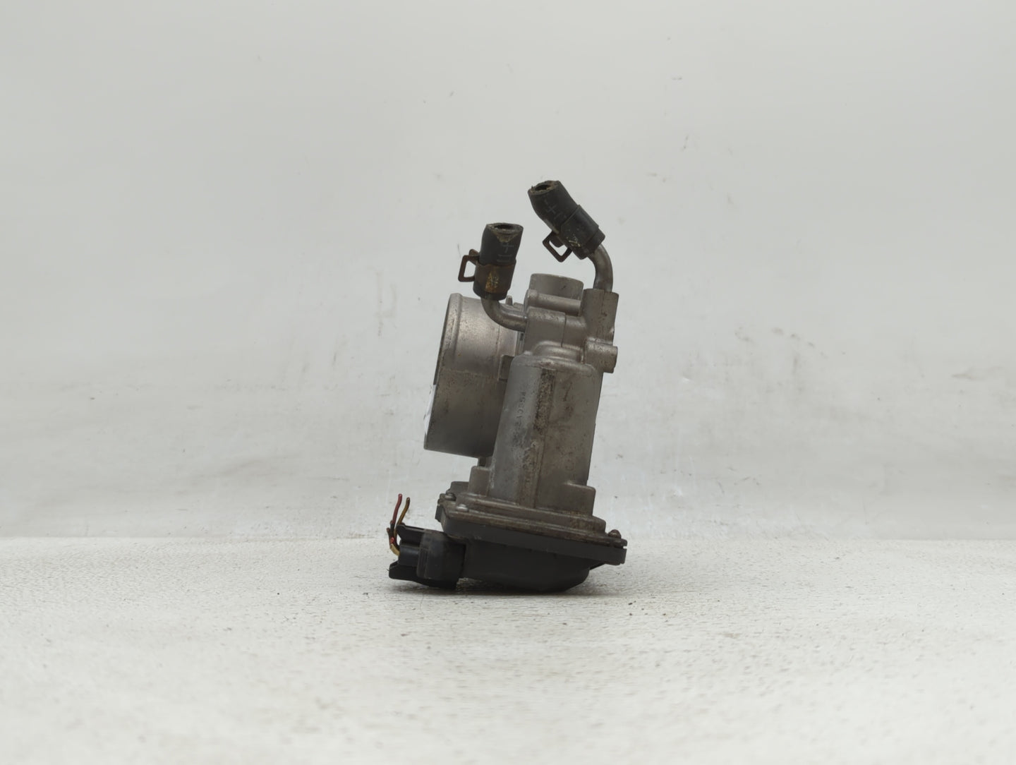 2011-2018 Hyundai Elantra Throttle Body P/N:35100-2E000 1302150124 Fits Fits 2011 2012 2013 2014 2015 2016 2017 2018 2019 OE