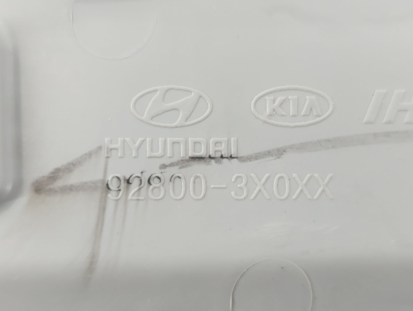 2012 Hyundai Elantra Overhead Roof Console Grey - Oemusedautoparts1.com