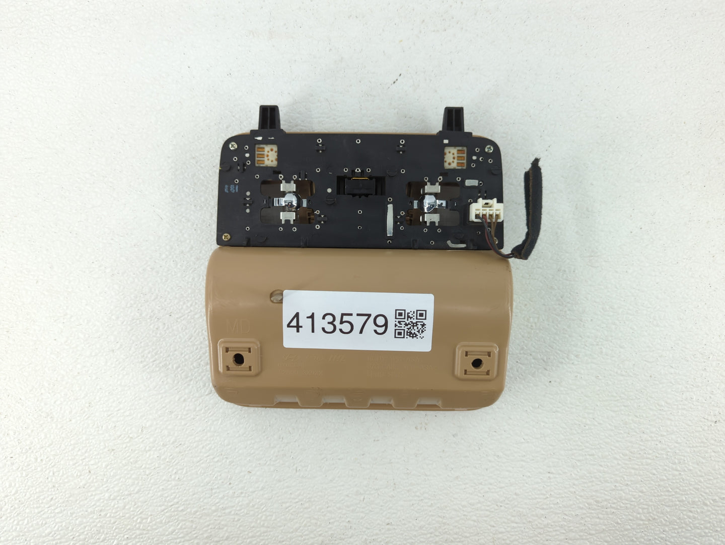 2012 Hyundai Elantra Overhead Roof Console Beige - Oemusedautoparts1.com