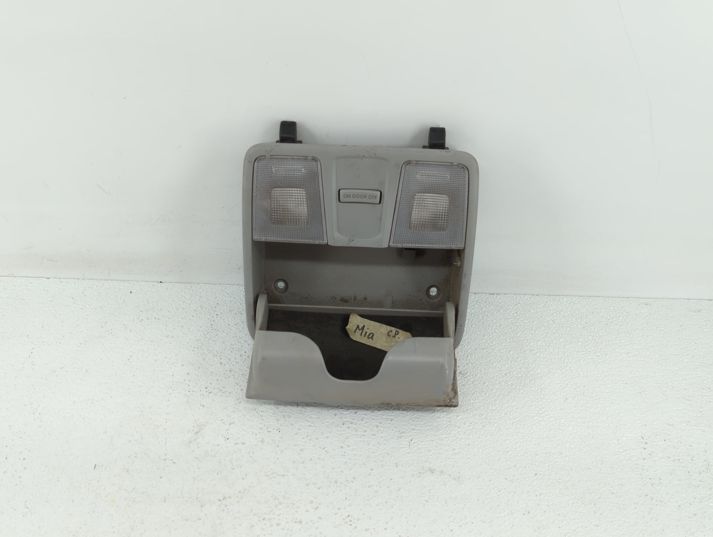 2011-2013 Hyundai Elantra Overhead Roof Console Interior Dome Light Grey - Oemusedautoparts1.com