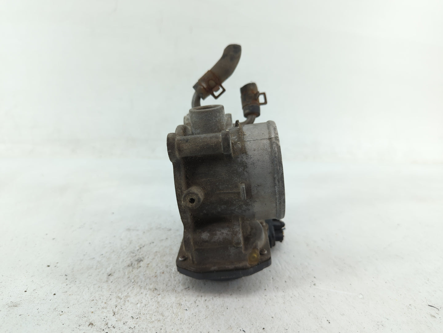 2011-2020 Hyundai Elantra Throttle Body P/N:35100-2E000 35100-2E710 Fits OEM Used Auto Parts - Oemusedautoparts1.com