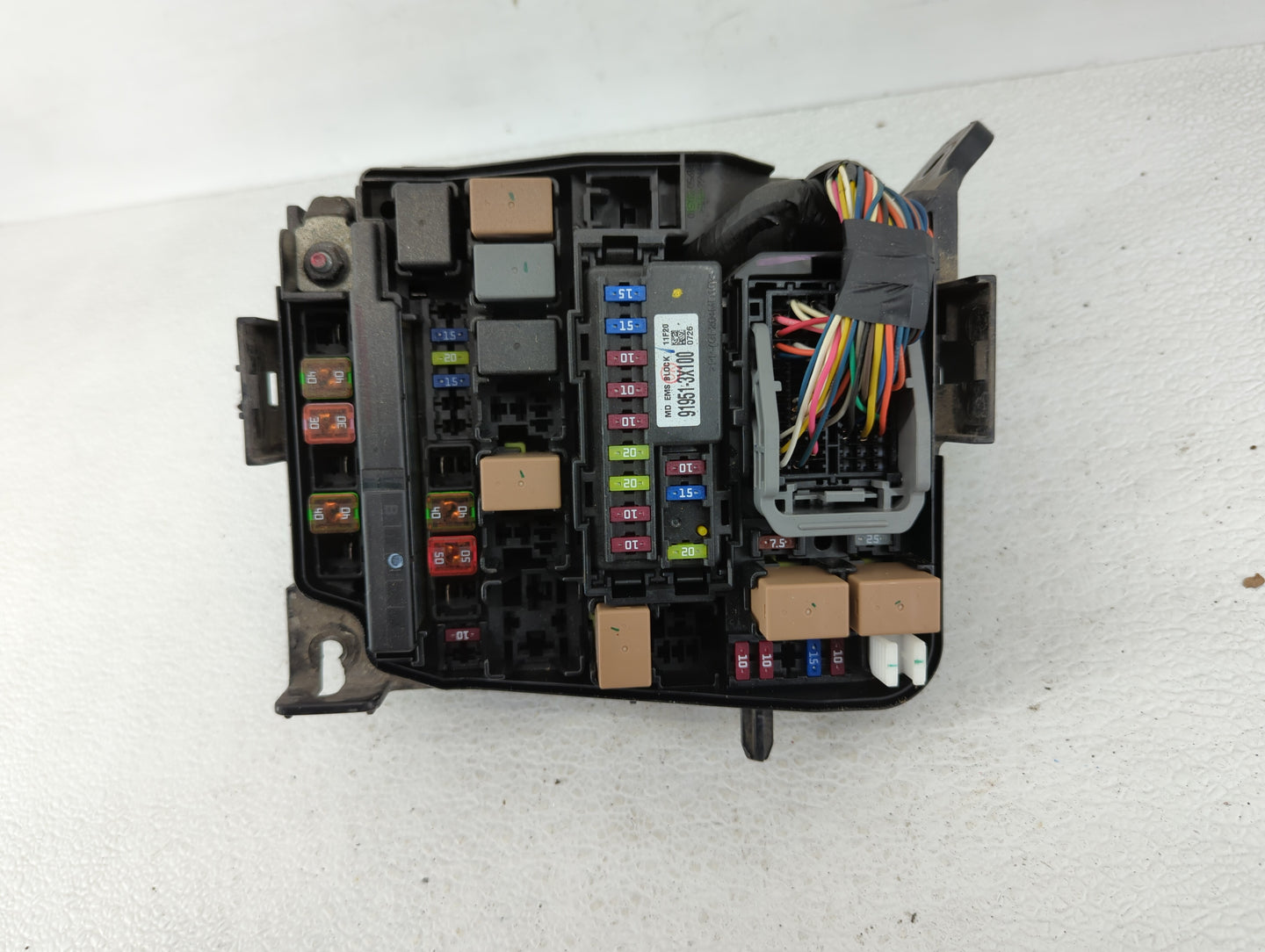2011-2013 Hyundai Elantra Fusebox Fuse Box Panel Relay Module P/N:91950-3X711 91950-3X011, 91950-3X510 Fits Fits 2011 2012 2