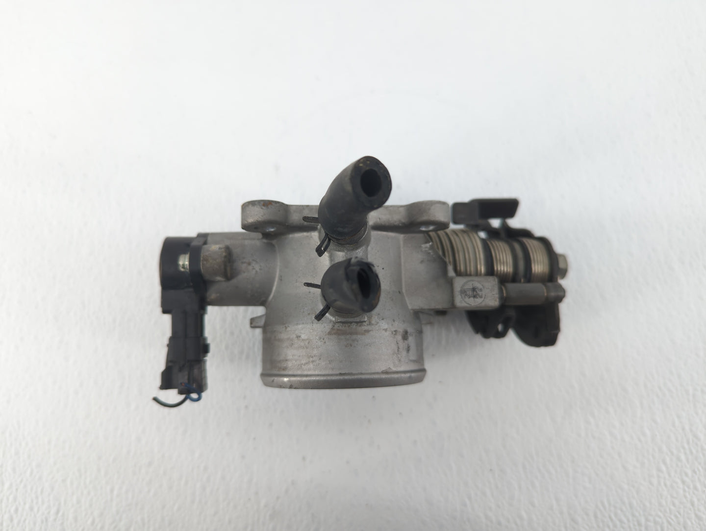 2007-2012 Hyundai Elantra Throttle Body P/N:35170-26910 55100-23950, 35100-23950 Fits Fits 2007 2008 2009 2010 2011 2012 OEM