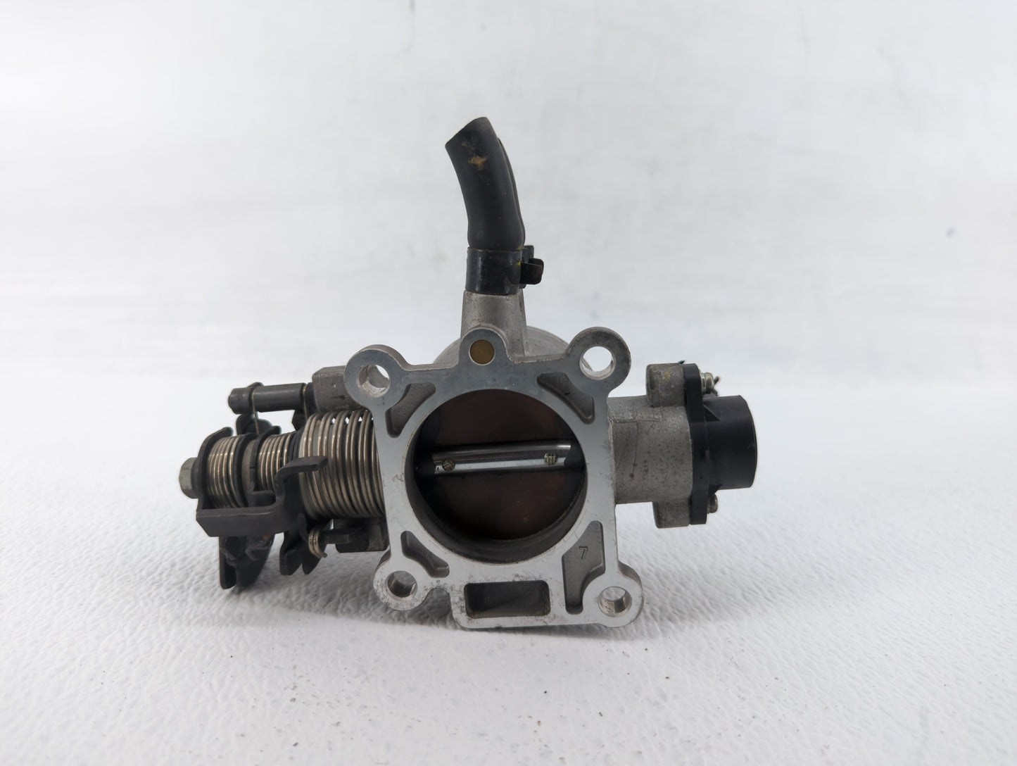 2007-2012 Hyundai Elantra Throttle Body P/N:35170-26910 55100-23950, 35100-23950 Fits Fits 2007 2008 2009 2010 2011 2012 OEM