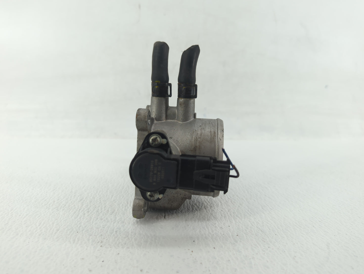 2007-2012 Hyundai Elantra Throttle Body P/N:35170-26910 55100-23950, 35100-23950 Fits Fits 2007 2008 2009 2010 2011 2012 OEM
