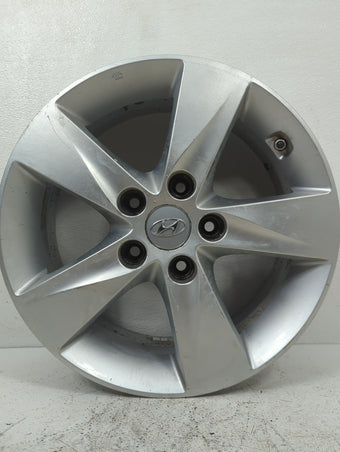 compare product 2012 Hyundai Elantra Oem Wheel Rim 5039015