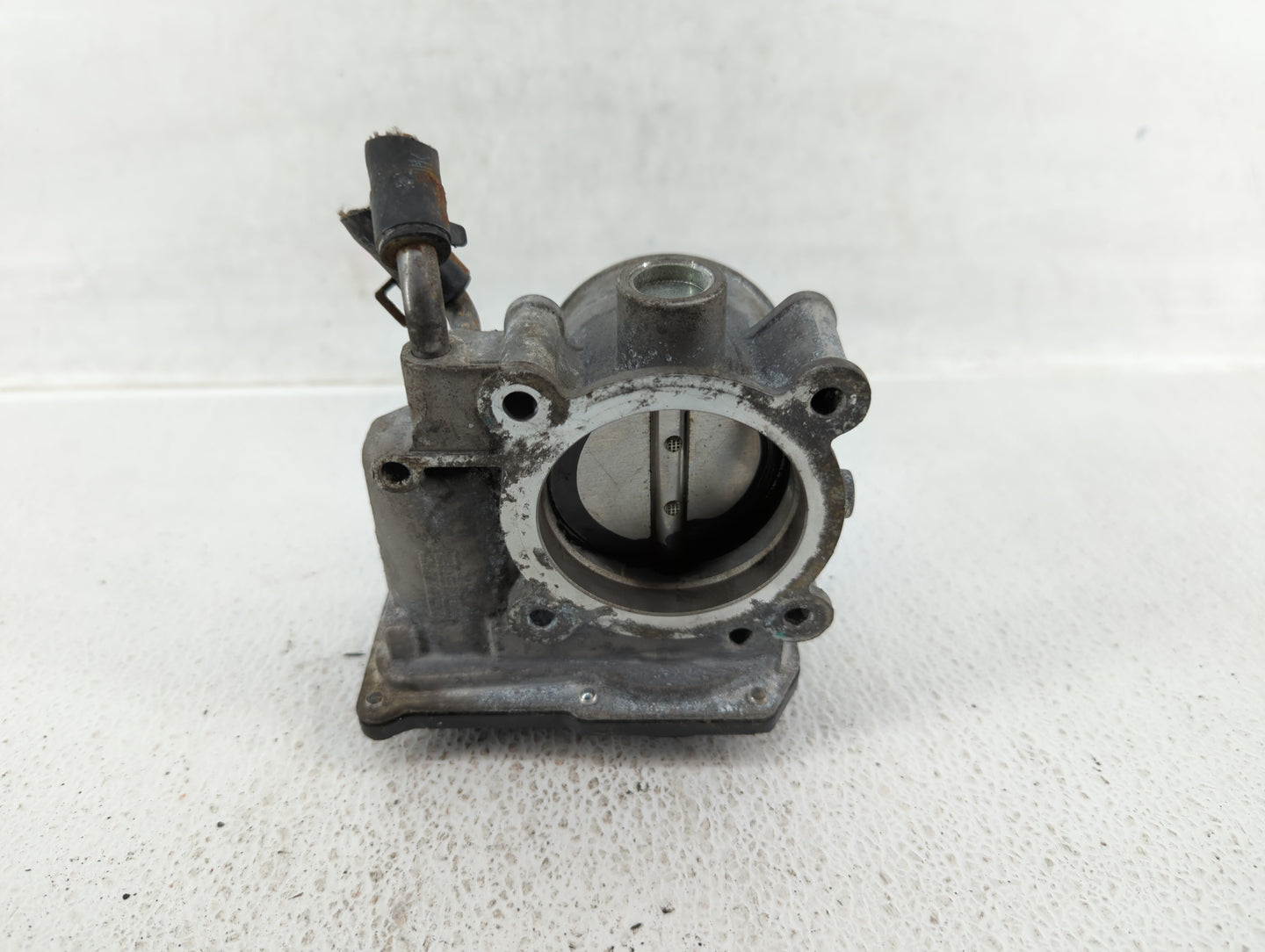 2011-2020 Hyundai Elantra Throttle Body P/N:35100-2E000 Fits Fits 2011 2012 2013 2014 2015 2016 2017 2018 2019 2020 2021 OEM