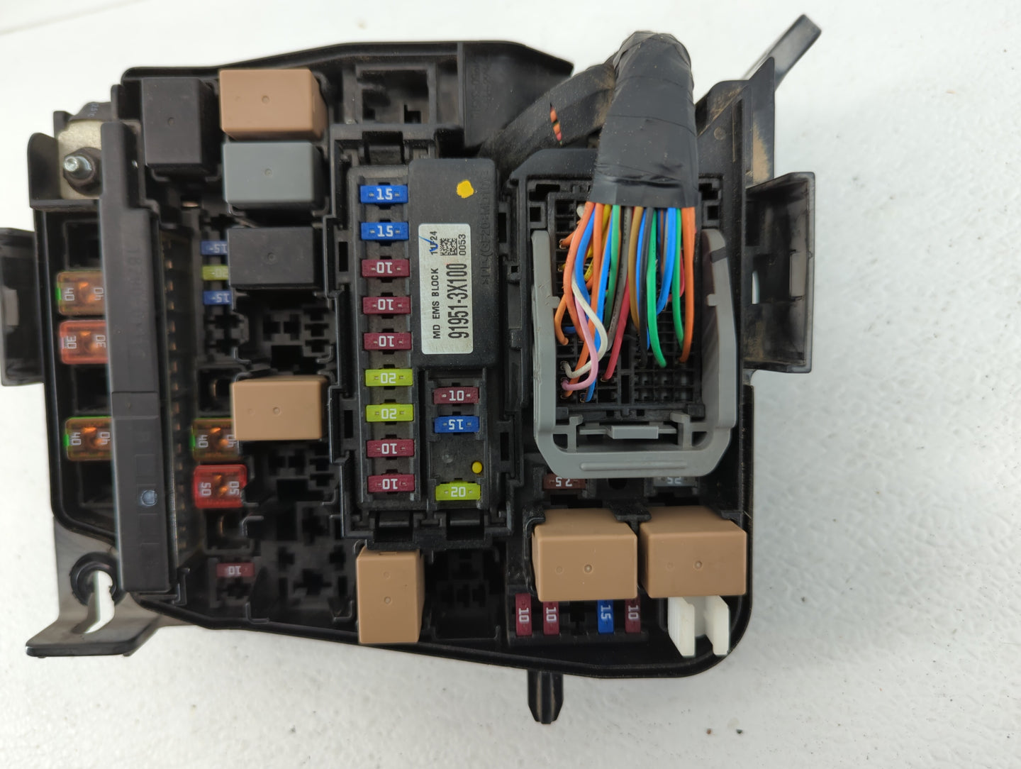 2011-2013 Hyundai Elantra Fusebox Fuse Box Panel Relay Module P/N:91950-3X510 Fits Fits 2011 2012 2013 OEM Used Auto Parts -