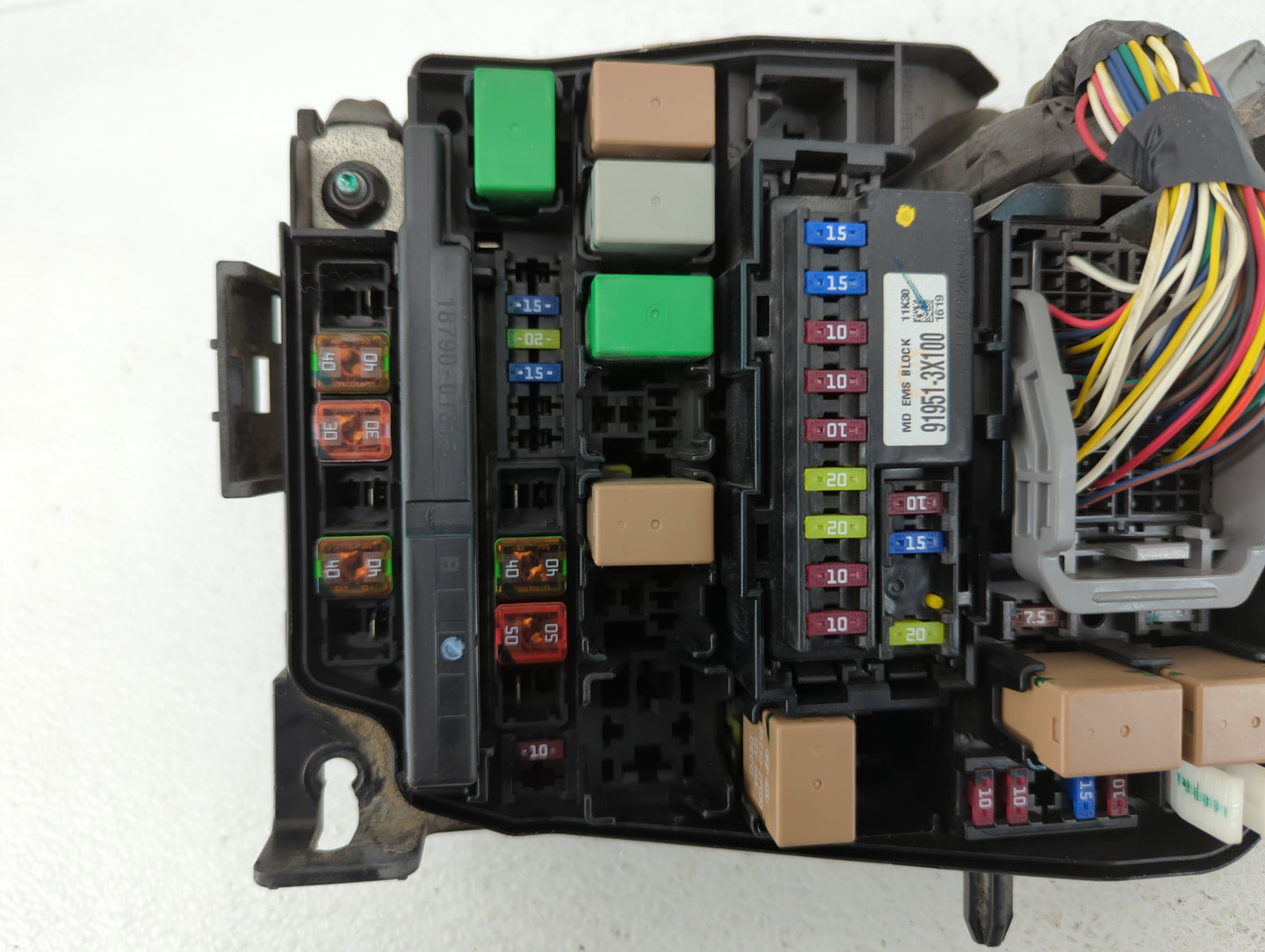 2011-2013 Hyundai Elantra Fusebox Fuse Box Panel Relay Module P/N:91950-3X510 Fits Fits 2011 2012 2013 OEM Used Auto Parts -