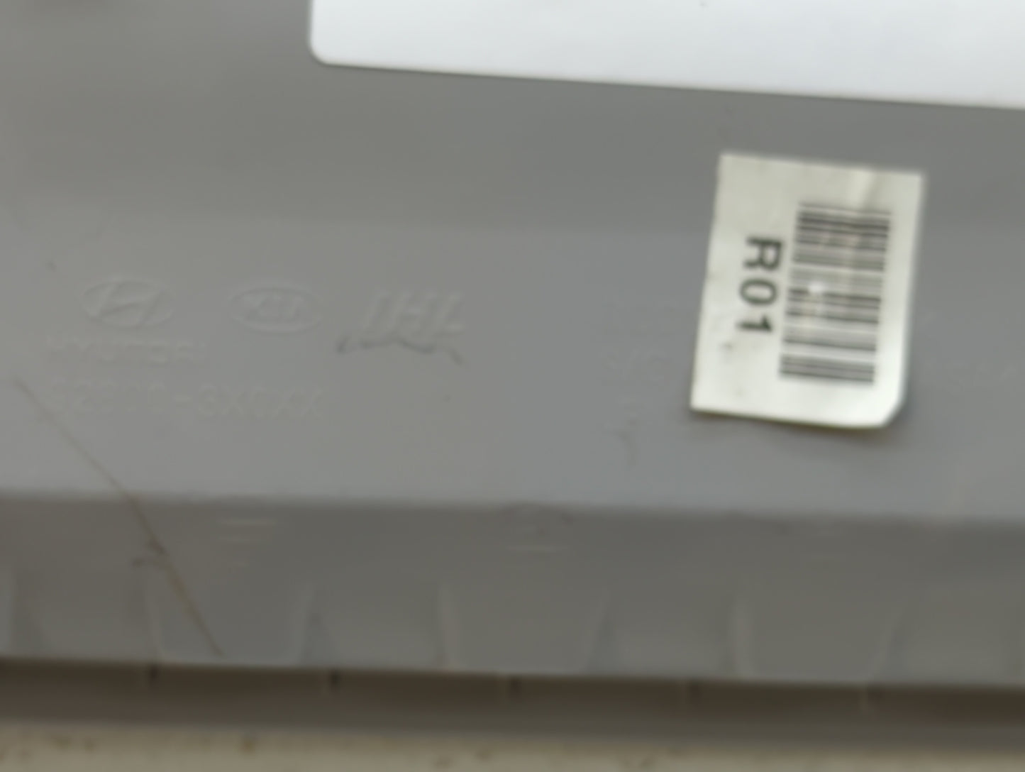 2012 Hyundai Elantra Overhead Roof Console - Oemusedautoparts1.com