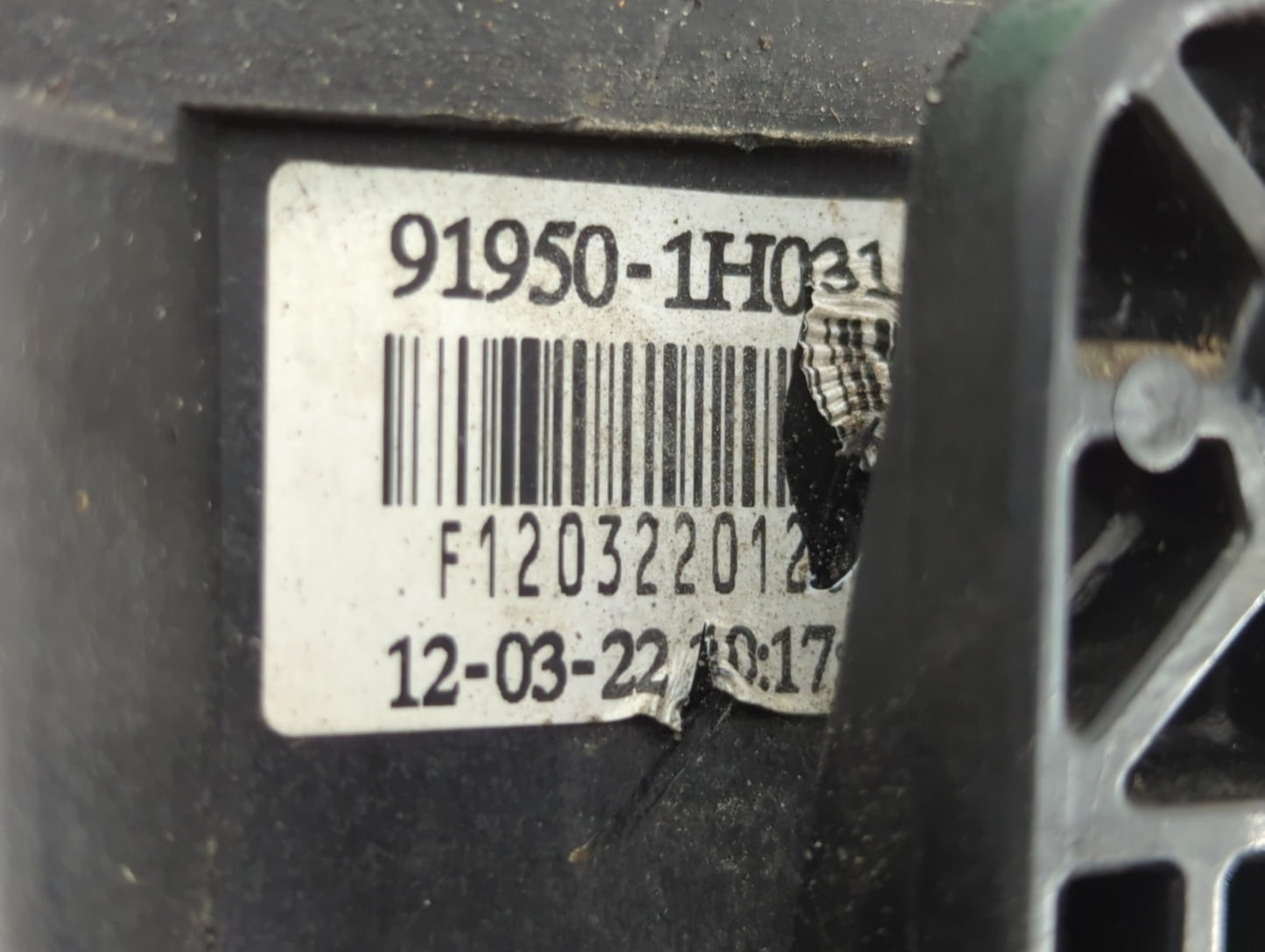 2010-2012 Hyundai Elantra Fusebox Fuse Box Panel Relay Module P/N:91950-1H031 Fits Fits 2010 2011 2012 OEM Used Auto Parts -