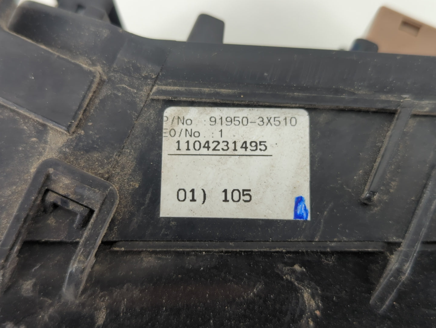 2011-2013 Hyundai Elantra Fusebox Fuse Box Panel Relay Module P/N:91950-3X510 Fits Fits 2011 2012 2013 OEM Used Auto Parts -