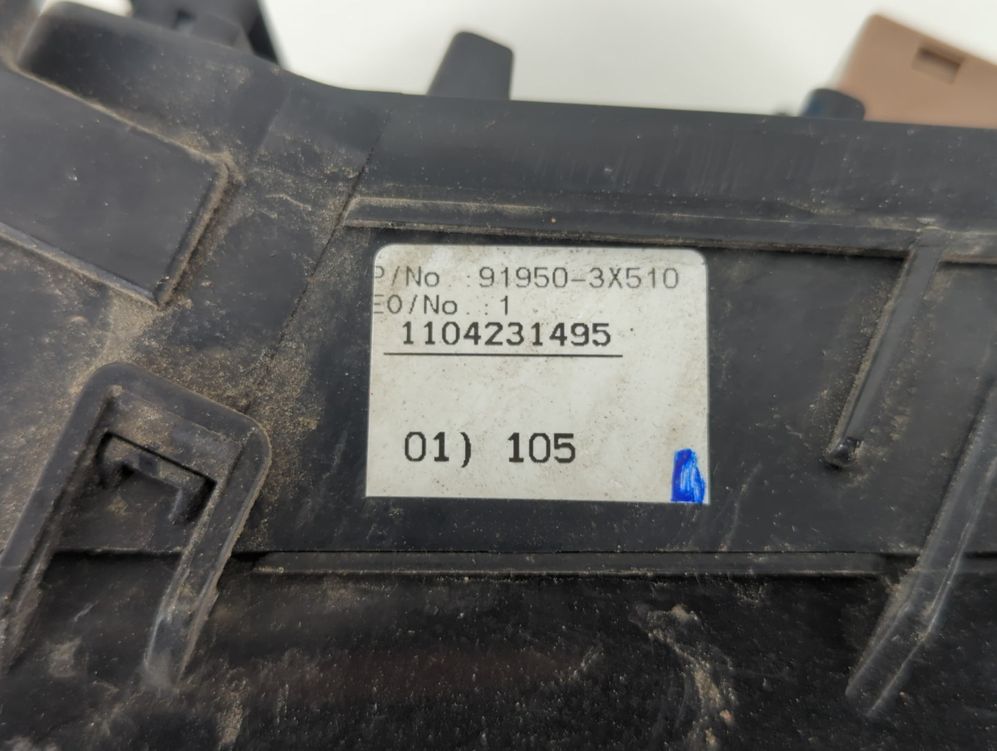 2011-2013 Hyundai Elantra Fusebox Fuse Box Panel Relay Module P/N:91950-3X510 Fits Fits 2011 2012 2013 OEM Used Auto Parts -