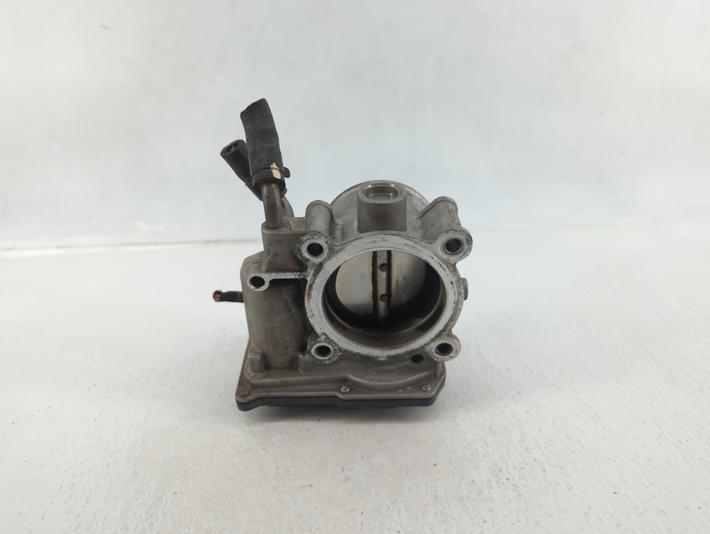 2011-2020 Hyundai Elantra Throttle Body P/N:35100-2E000 Fits Fits 2011 2012 2013 2014 2015 2016 2017 2018 2019 2020 2021 OEM