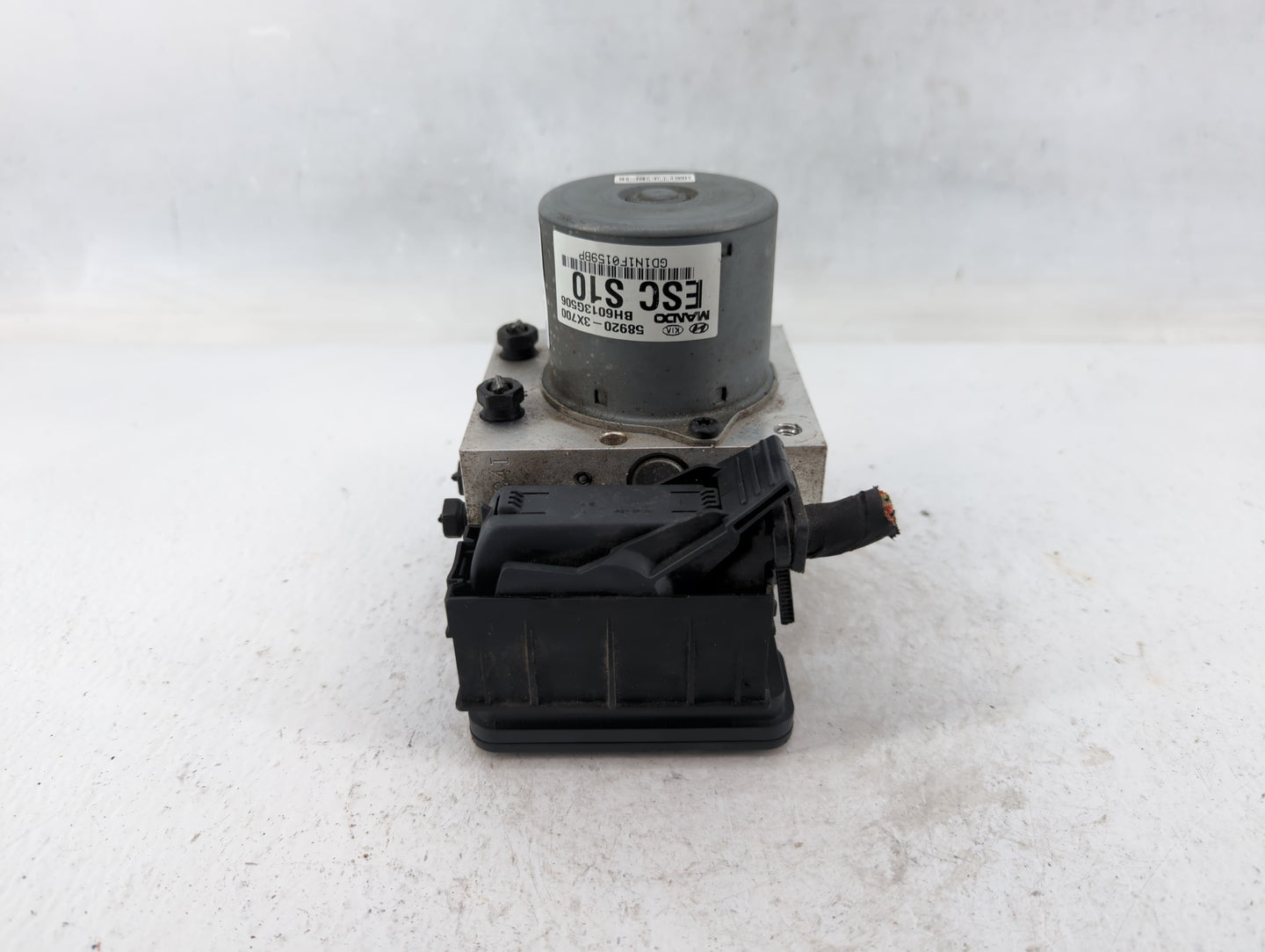 2011-2013 Hyundai Elantra ABS Pump Control Module Replacement P/N:58920-3X700 Fits Fits 2011 2012 2013 OEM Used Auto Parts -