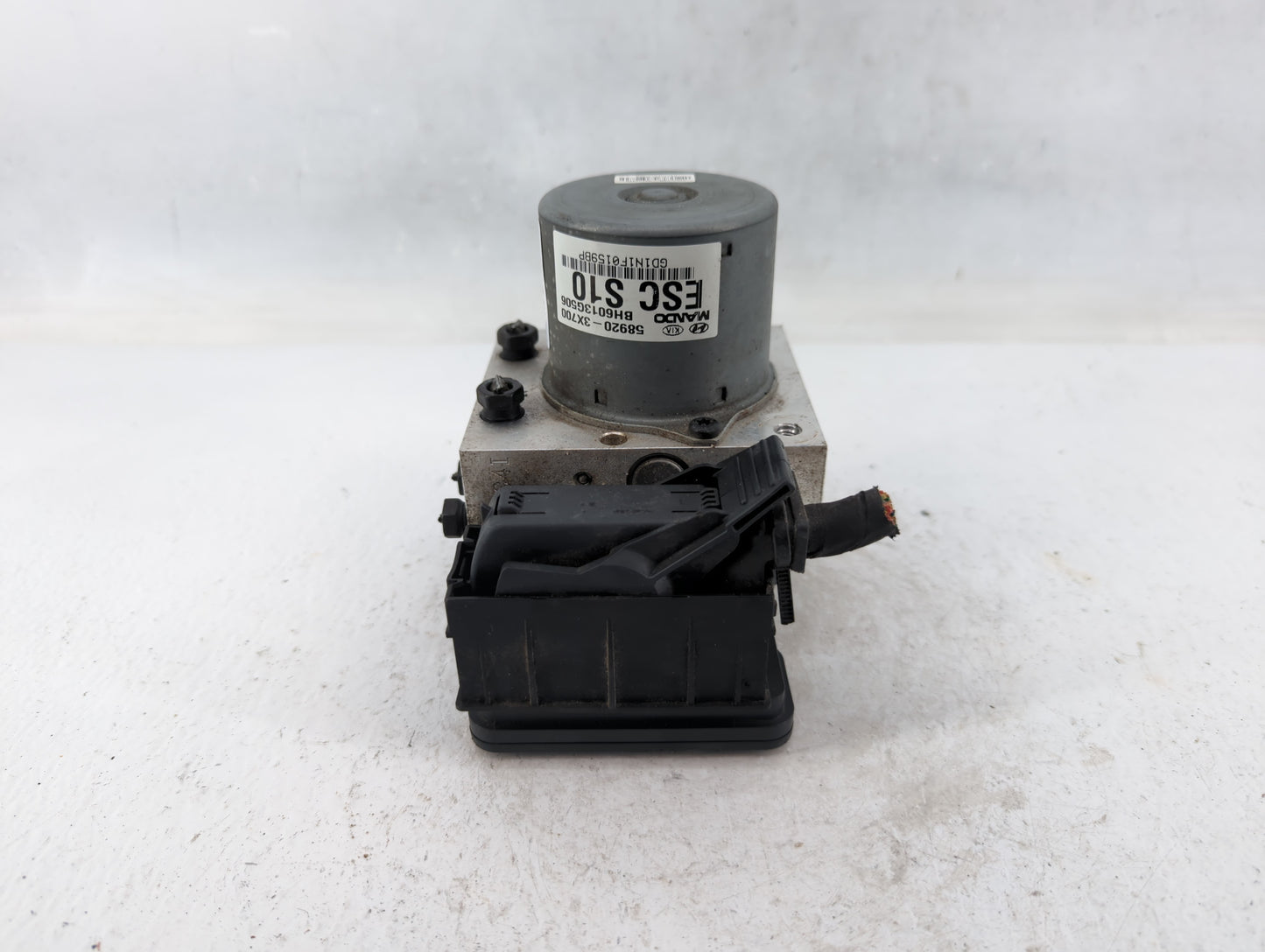 2011-2013 Hyundai Elantra ABS Pump Control Module Replacement P/N:58920-3X700 Fits Fits 2011 2012 2013 OEM Used Auto Parts -