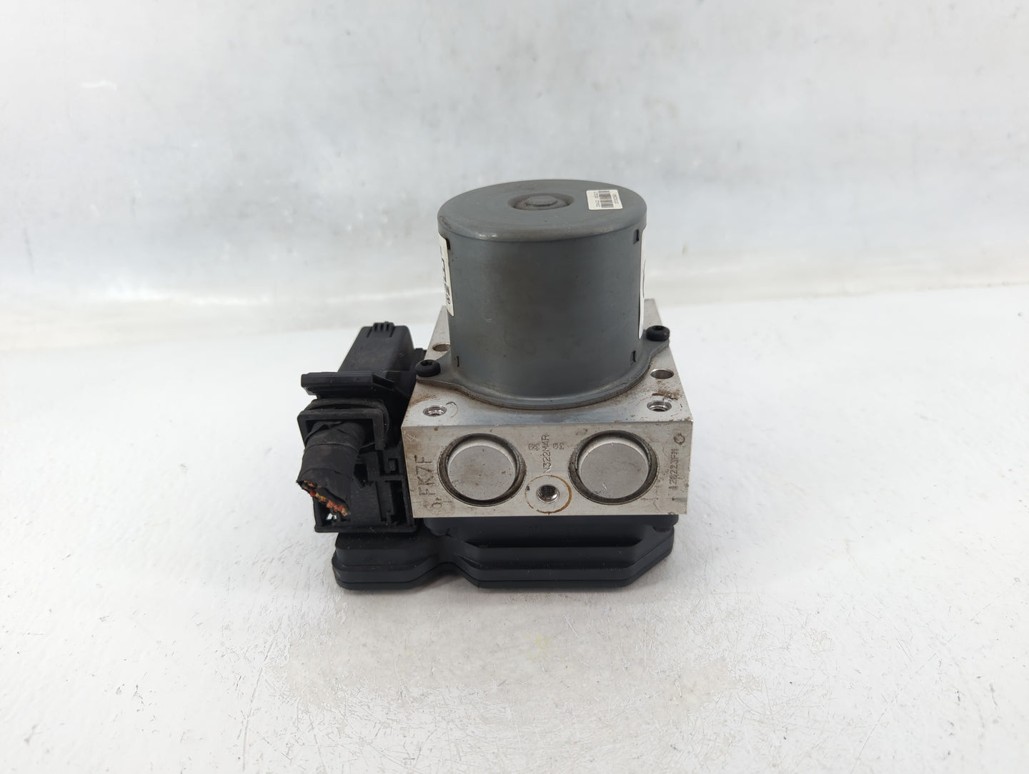 2011-2013 Hyundai Elantra ABS Pump Control Module Replacement P/N:58920-3X700 Fits Fits 2011 2012 2013 OEM Used Auto Parts -