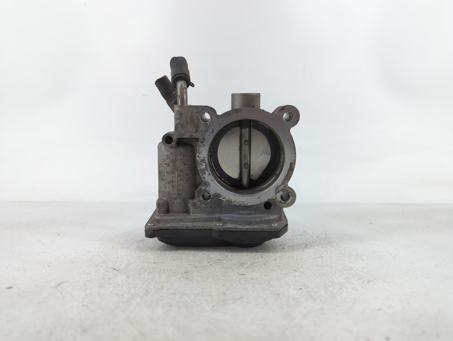 2011-2020 Hyundai Elantra Throttle Body P/N:35100-2E000 Fits Fits 2011 2012 2013 2014 2015 2016 2017 2018 2019 2020 2021 OEM