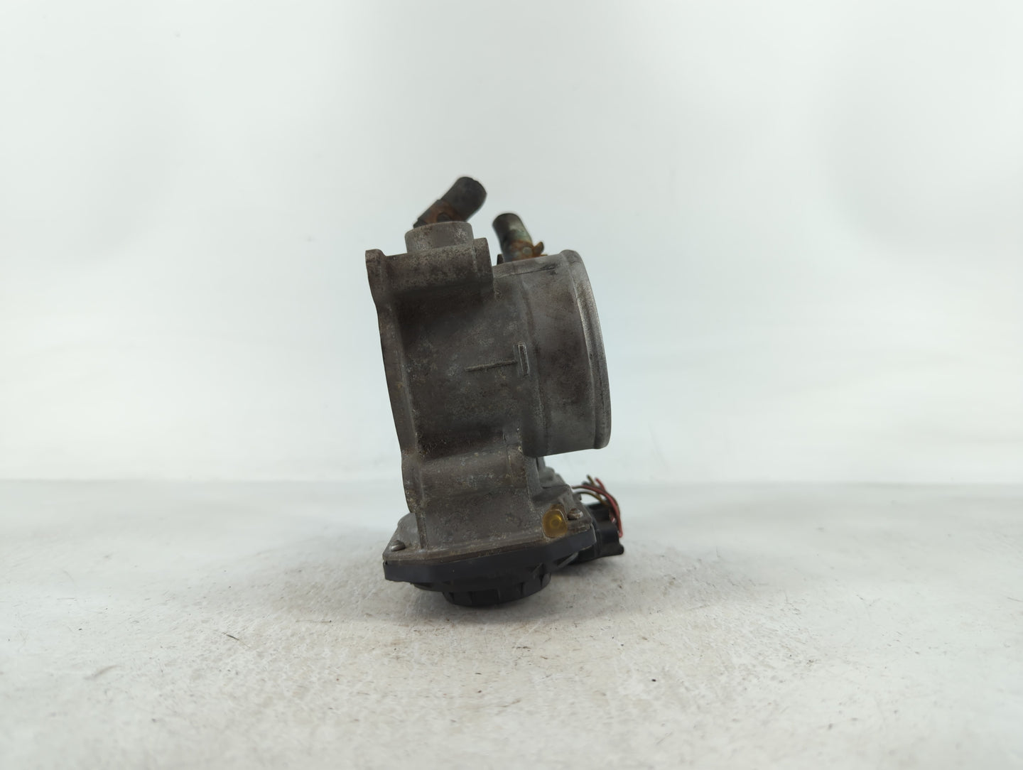 2011-2020 Hyundai Elantra Throttle Body P/N:35100-2E000 Fits Fits 2011 2012 2013 2014 2015 2016 2017 2018 2019 2020 2021 OEM