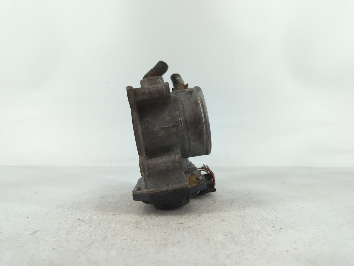 2011-2020 Hyundai Elantra Throttle Body P/N:35100-2E000 Fits Fits 2011 2012 2013 2014 2015 2016 2017 2018 2019 2020 2021 OEM