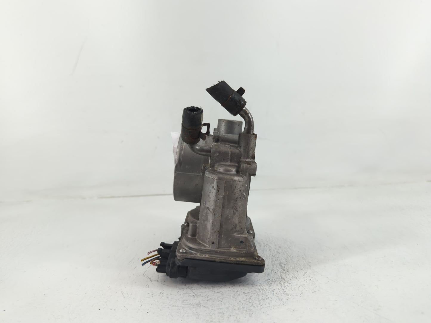 2011-2020 Hyundai Elantra Throttle Body P/N:5321 11N12 35100-2E000 Fits OEM Used Auto Parts - Oemusedautoparts1.com