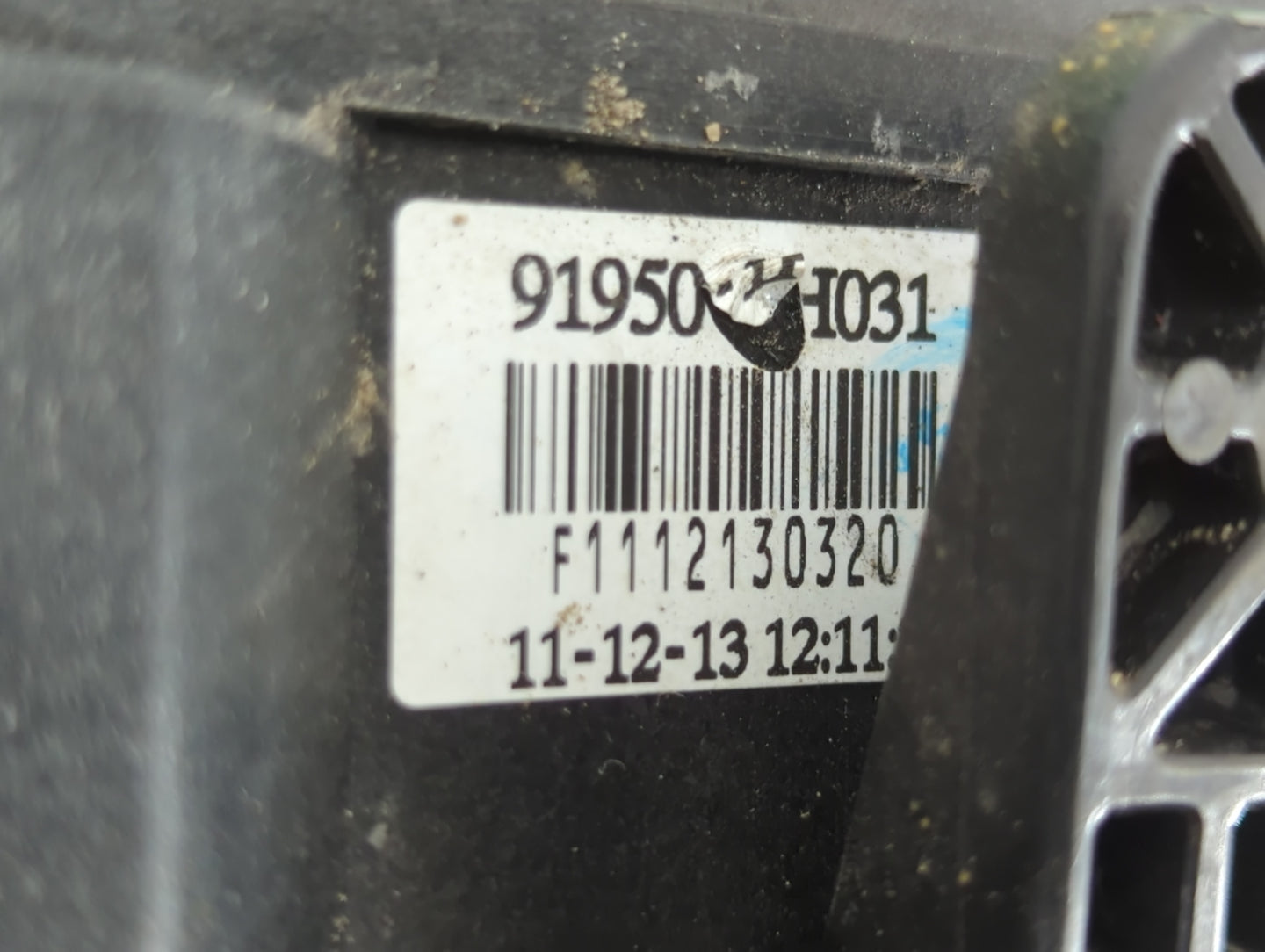 2011-2013 Hyundai Elantra Fusebox Fuse Box Panel Relay Module P/N:F1112130320 Fits Fits 2011 2012 2013 OEM Used Auto Parts -