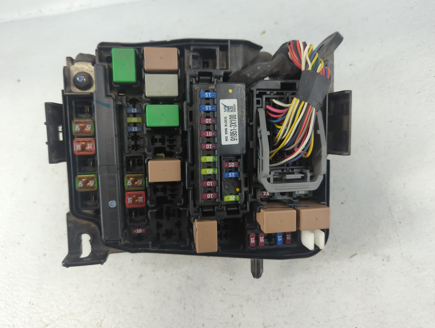 2011-2013 Hyundai Elantra Fusebox Fuse Box Panel Relay Module P/N:91950-3X510 Fits Fits 2011 2012 2013 OEM Used Auto Parts -