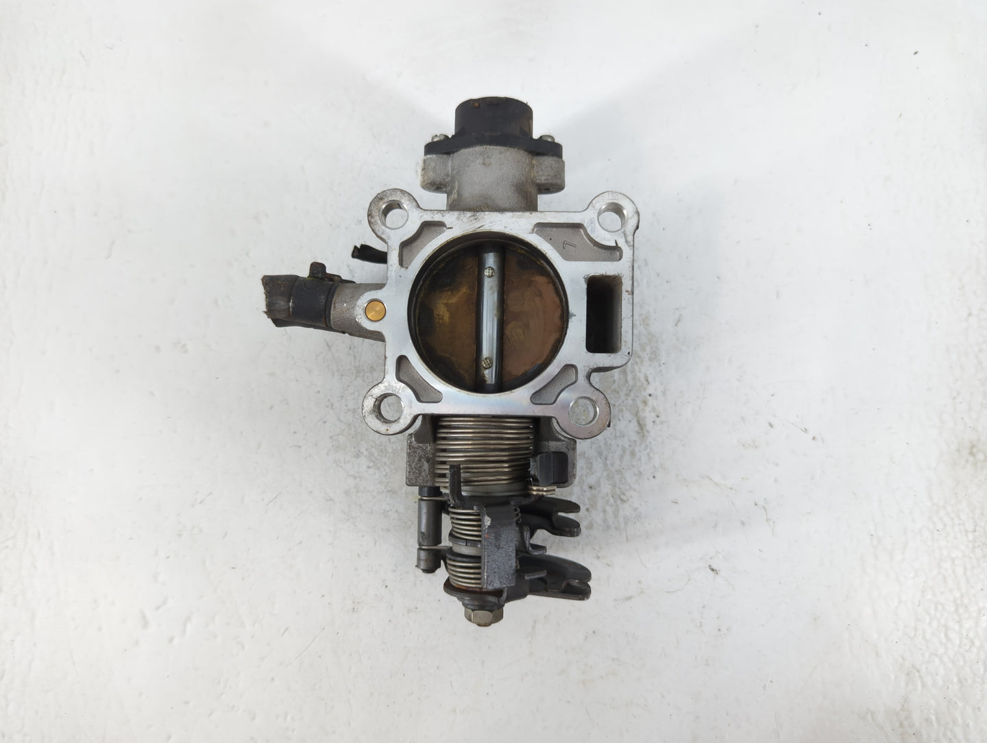 2007-2012 Hyundai Elantra Throttle Body P/N:35100-23950 Fits Fits 2007 2008 2009 2010 2011 2012 OEM Used Auto Parts - Oemuse