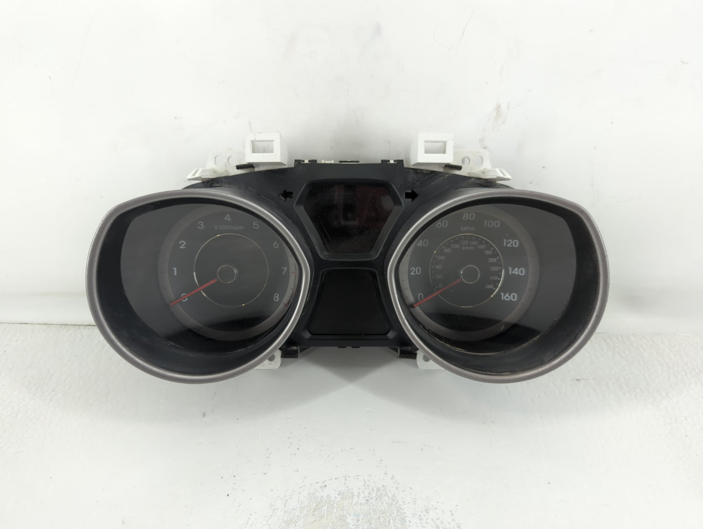 2011-2012 Hyundai Elantra Instrument Cluster Speedometer Gauges P/N:11002-140400H 94001-3X270 Fits Fits 2011 2012 OEM Used A
