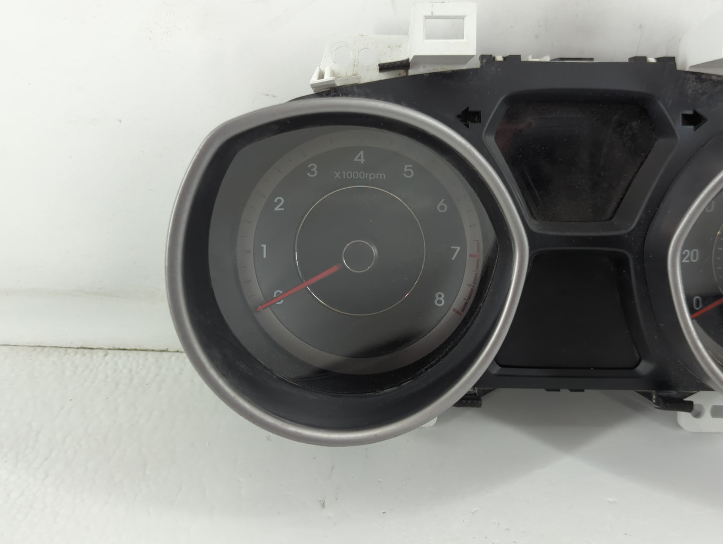 2011-2012 Hyundai Elantra Instrument Cluster Speedometer Gauges P/N:11002-140400H 94001-3X270 Fits Fits 2011 2012 OEM Used A