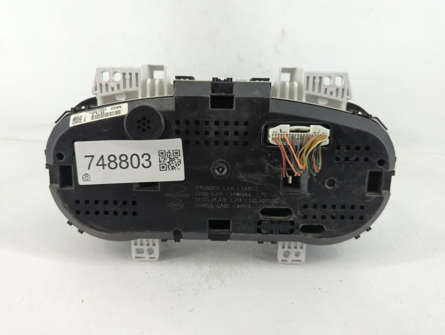 2011-2012 Hyundai Elantra Instrument Cluster Speedometer Gauges P/N:11002-140400H 94001-3X270 Fits Fits 2011 2012 OEM Used A