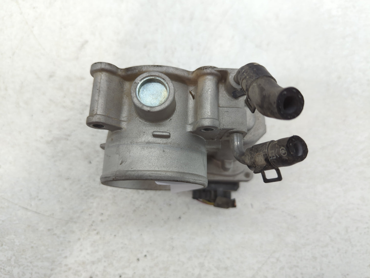 2011-2020 Hyundai Elantra Throttle Body P/N:35100-2E000 Fits Fits 2011 2012 2013 2014 2015 2016 2017 2018 2019 2020 2021 OEM