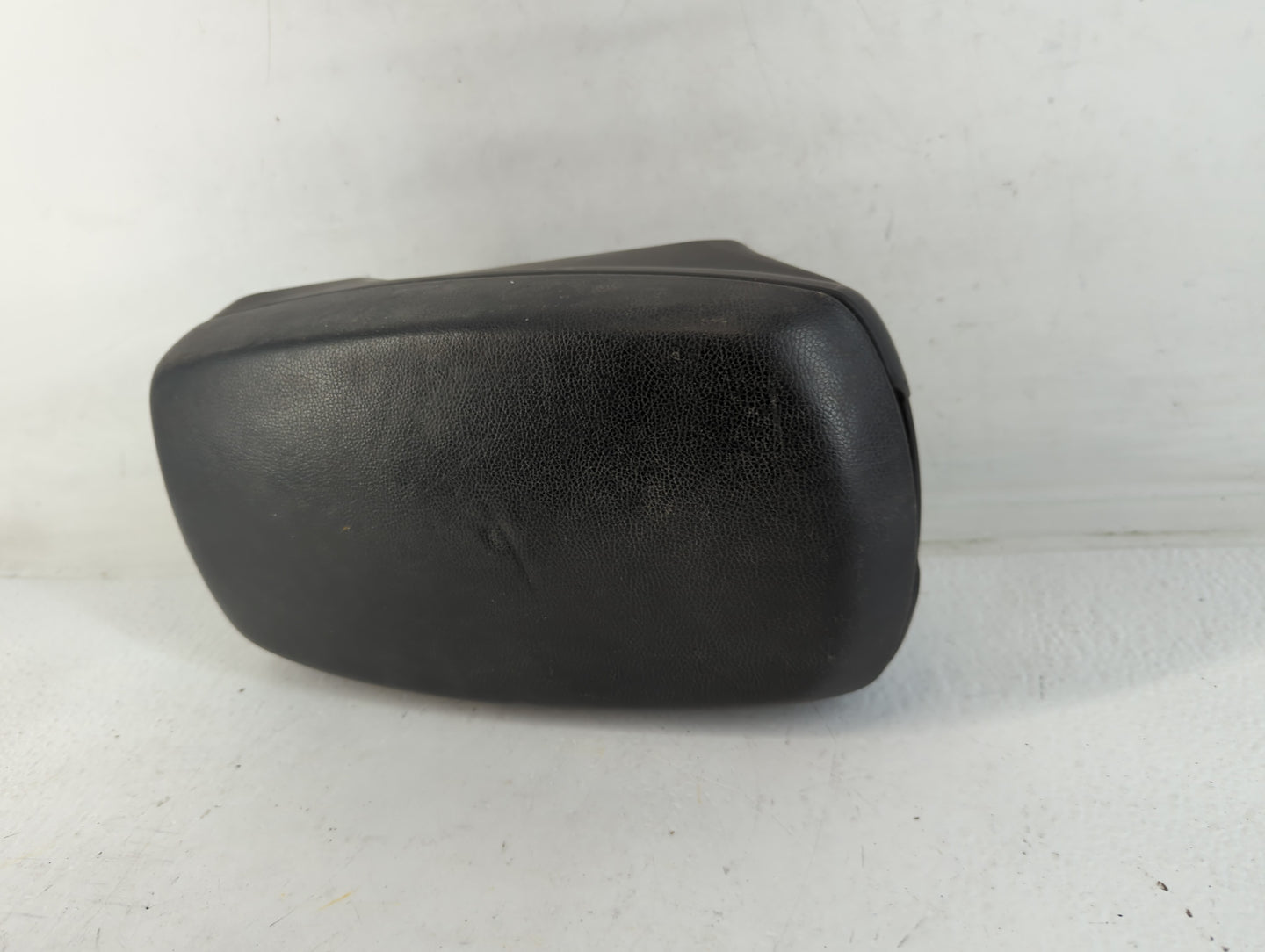 2012 Hyundai Elantra Center Console Armrest Cover Lid Fits OEM Used Auto Parts - Oemusedautoparts1.com
