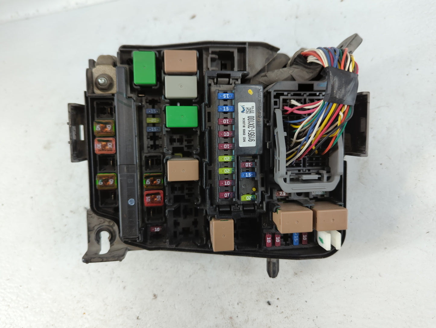 2011-2013 Hyundai Elantra Fusebox Fuse Box Panel Relay Module P/N:91950-3X510 Fits Fits 2011 2012 2013 OEM Used Auto Parts -
