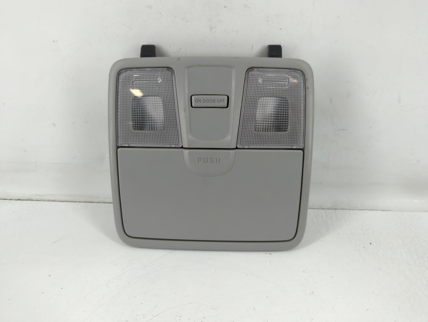 2012 Hyundai Elantra Overhead Roof Console - Oemusedautoparts1.com