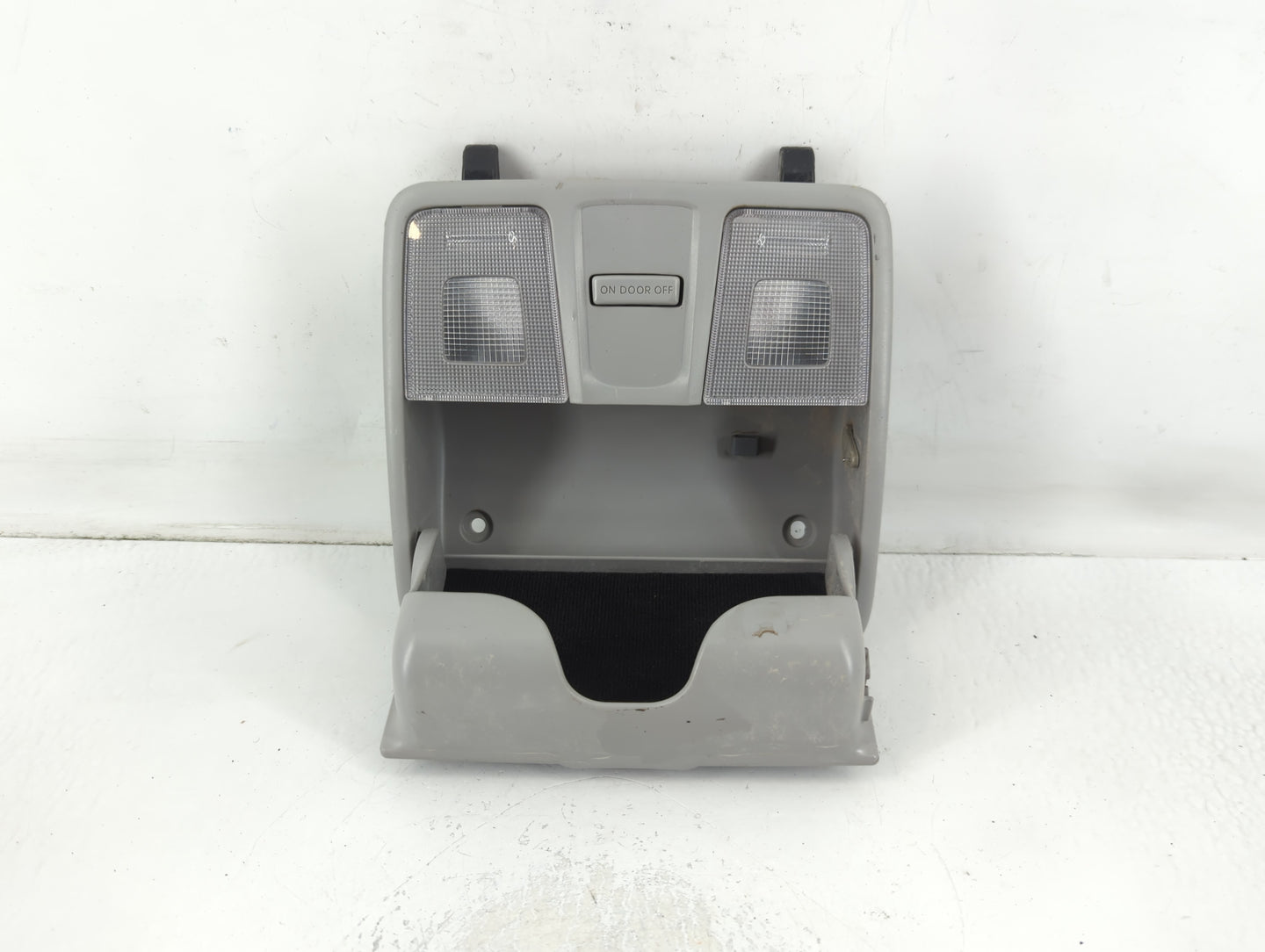 2012 Hyundai Elantra Overhead Roof Console - Oemusedautoparts1.com