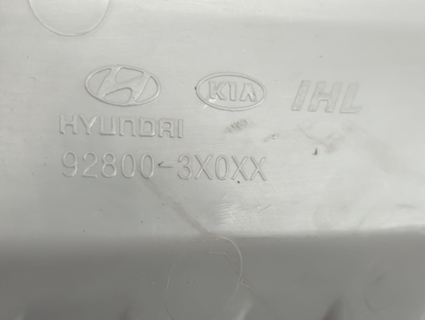 2012 Hyundai Elantra Overhead Roof Console - Oemusedautoparts1.com