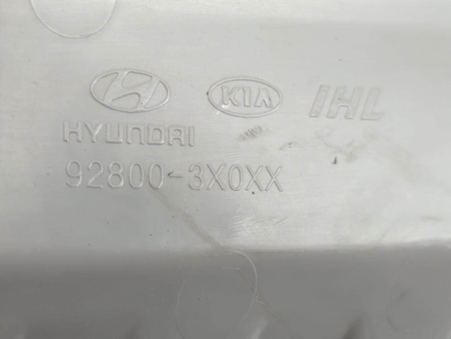 2012 Hyundai Elantra Overhead Roof Console - Oemusedautoparts1.com