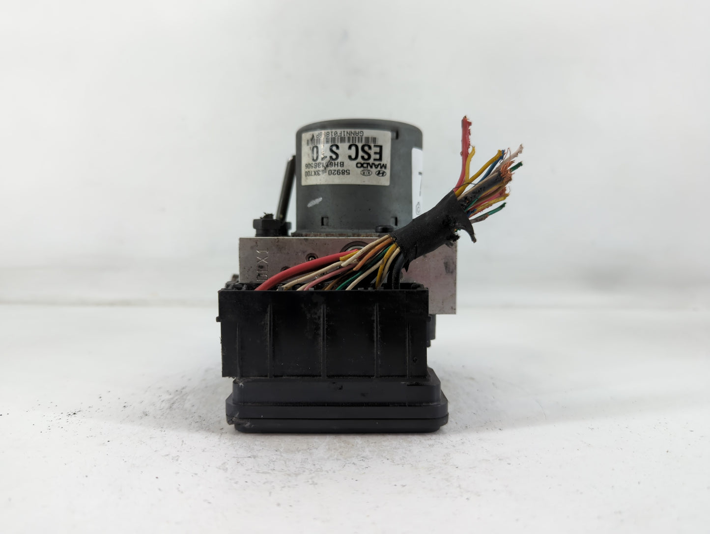 2011-2013 Hyundai Elantra ABS Pump Control Module Replacement P/N:58920-3X700 Fits Fits 2011 2012 2013 OEM Used Auto Parts -