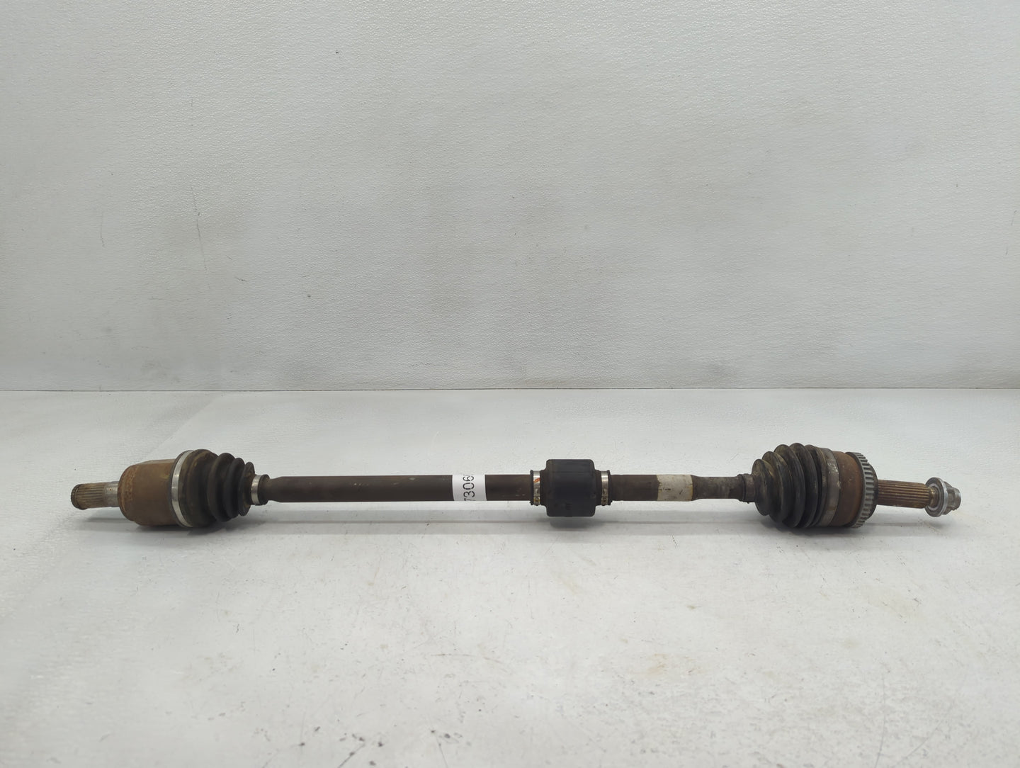 2011-2016 Hyundai Elantra Axle Shaft Front Passenger Cv C/v - Oemusedautoparts1.com