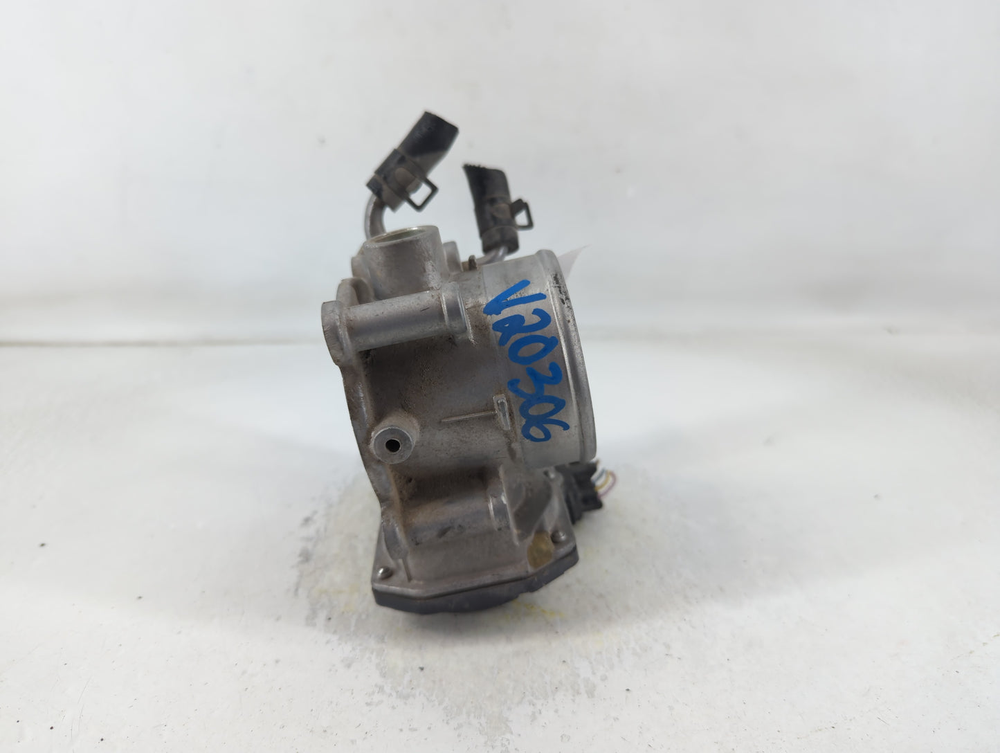 2011-2020 Hyundai Elantra Throttle Body P/N:35100-2E000 Fits Fits 2011 2012 2013 2014 2015 2016 2017 2018 2019 2020 2021 OEM