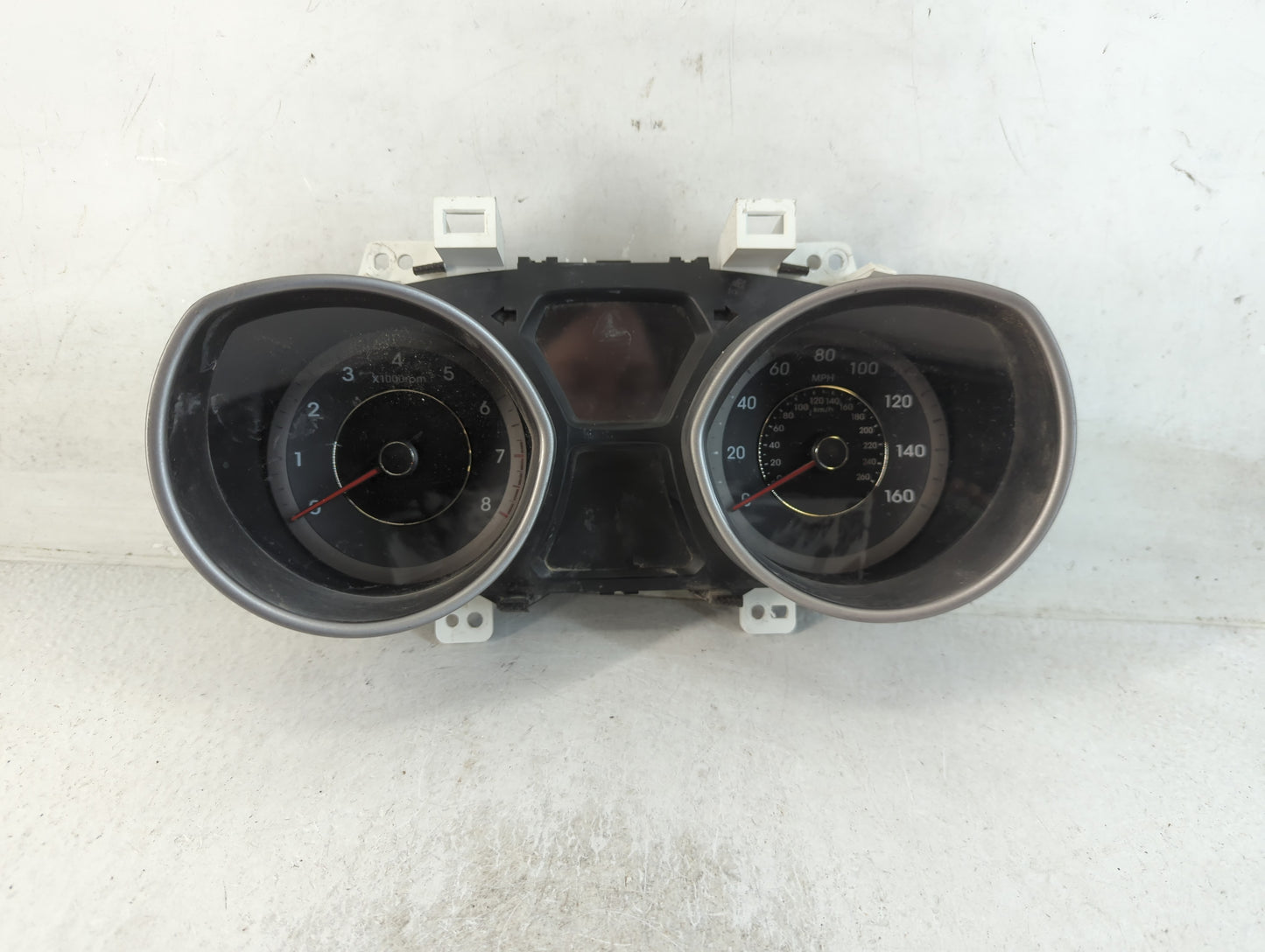 2009-2012 Hyundai Elantra Instrument Cluster Speedometer Gauges P/N:94001-3X270 Fits Fits 2009 2010 2011 2012 OEM Used Auto 