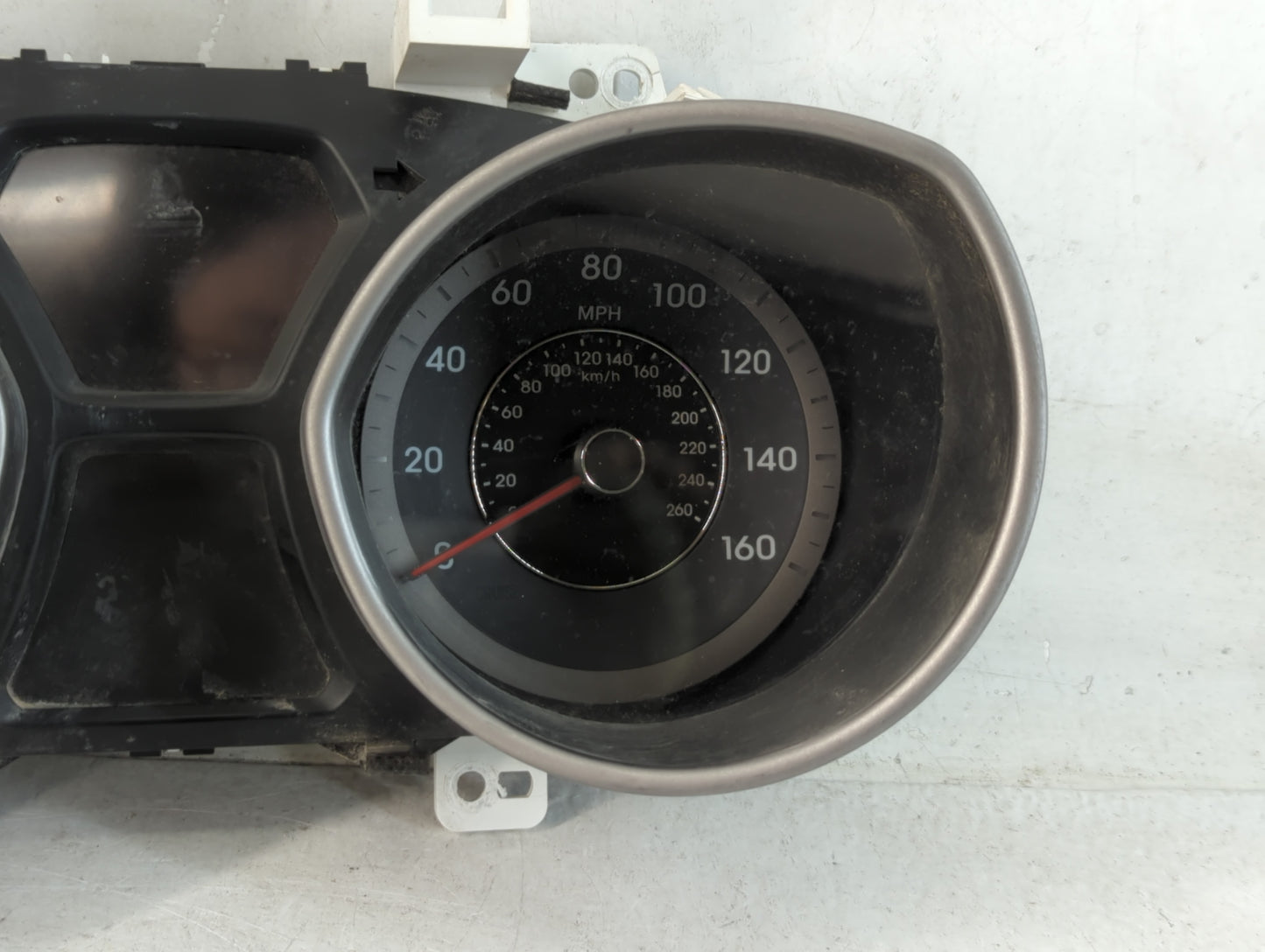 2009-2012 Hyundai Elantra Instrument Cluster Speedometer Gauges P/N:94001-3X270 Fits Fits 2009 2010 2011 2012 OEM Used Auto 