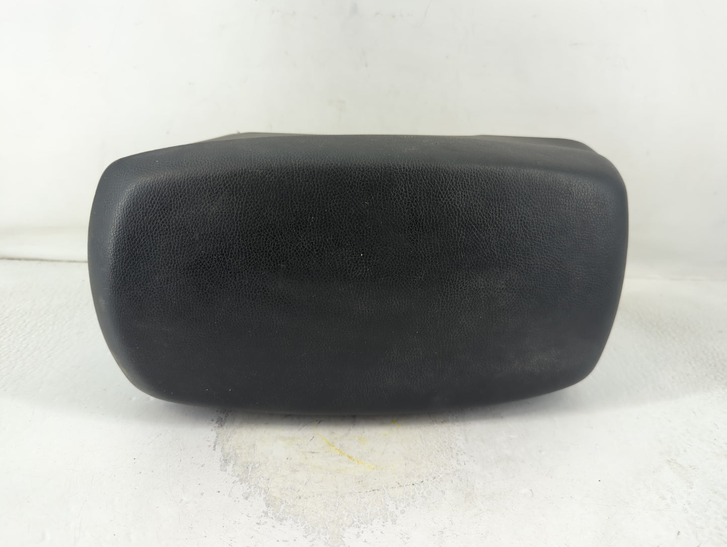 2011-2013 Hyundai Elantra Center Console Armrest Cover Lid P/N:R04 Fits Fits 2011 2012 2013 OEM Used Auto Parts - Oemusedaut