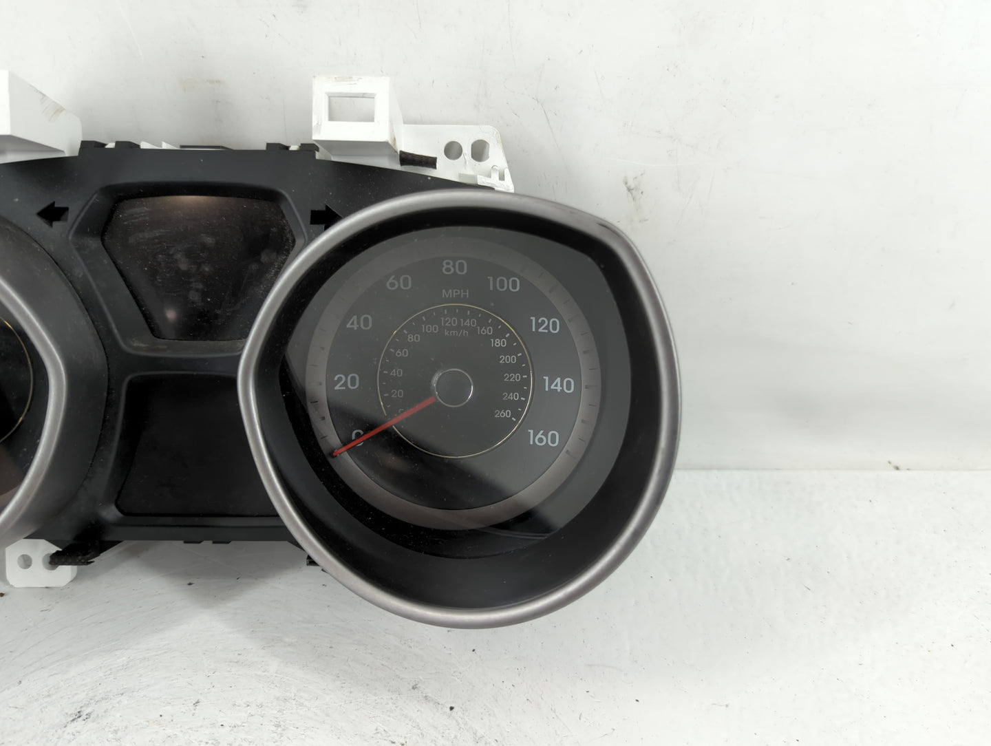 2012 Hyundai Elantra Instrument Cluster Speedometer Gauges P/N:94001-3X270 Fits OEM Used Auto Parts - Oemusedautoparts1.com