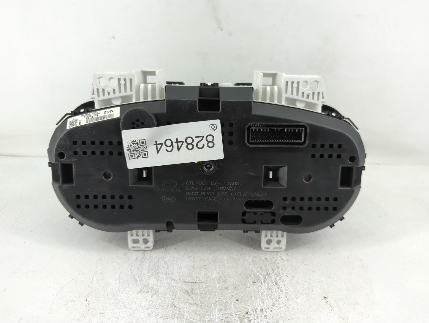 2012 Hyundai Elantra Instrument Cluster Speedometer Gauges P/N:94001-3X270 Fits OEM Used Auto Parts - Oemusedautoparts1.com