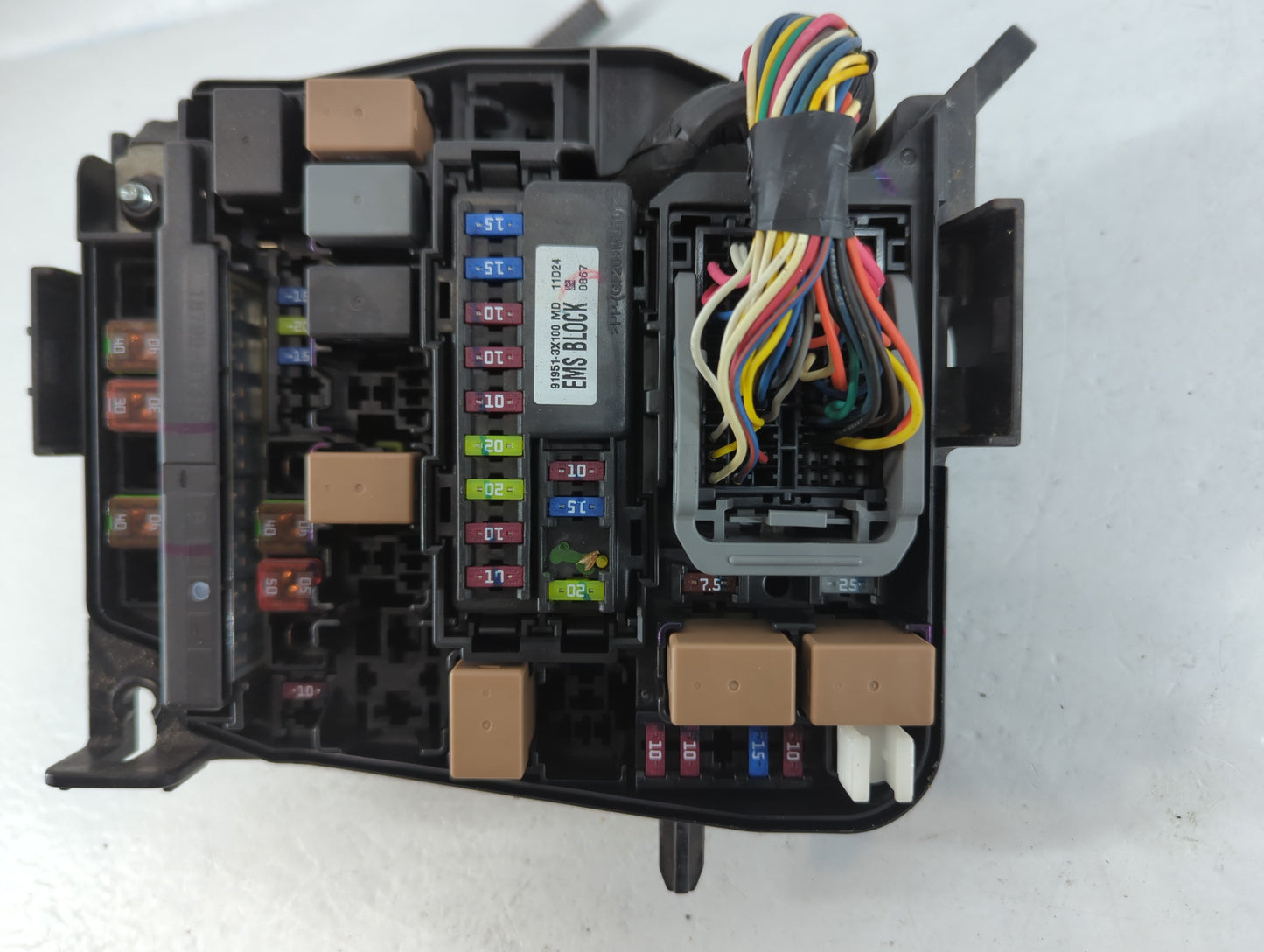 2011-2013 Hyundai Elantra Fusebox Fuse Box Panel Relay Module P/N:91950-3X510 Fits Fits 2011 2012 2013 OEM Used Auto Parts -